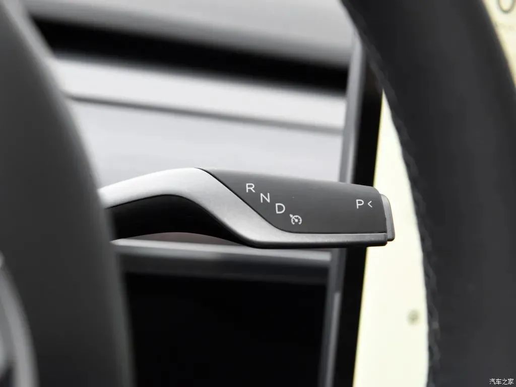 特斯拉新款 Model S X 取消这些功能，是在挑战交规么？3